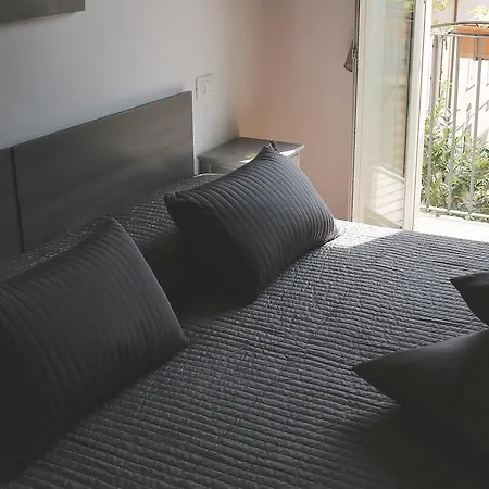Apartamento Le Dimore Di San Domenico Affittacamere LʼAquila